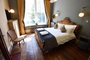 The Huntress Suite